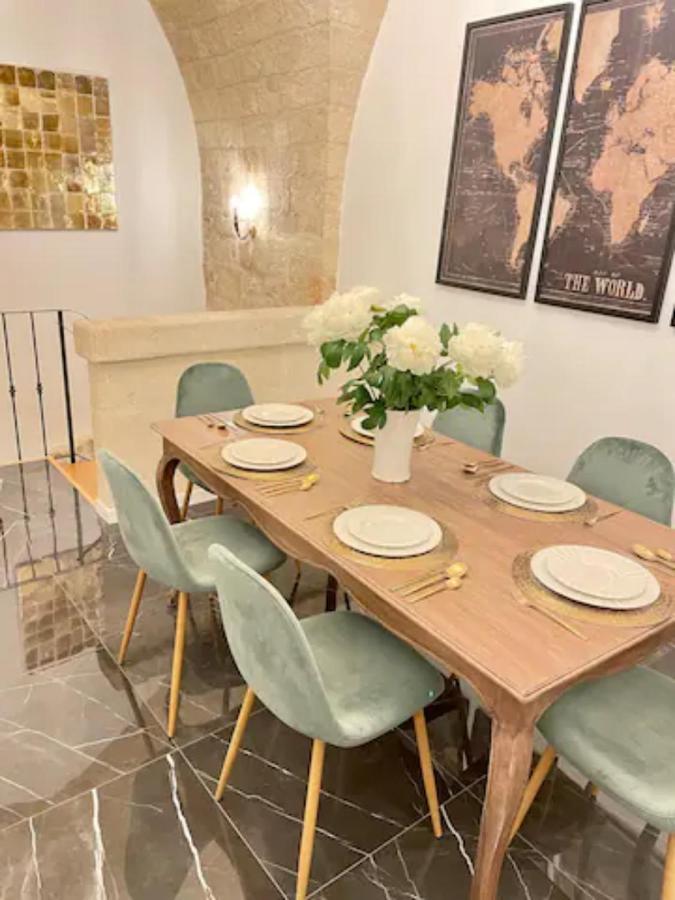 The Duchess'S View - New! Luxurious Flat In Historical Centre 115 Sq M, 3Min Walk To Cala Porto Beach And Private Parking Polignano a Mare Esterno foto