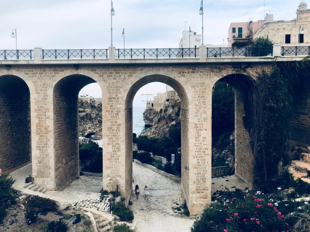The Duchess'S View - New! Luxurious Flat In Historical Centre 115 Sq M, 3Min Walk To Cala Porto Beach And Private Parking Polignano a Mare Esterno foto